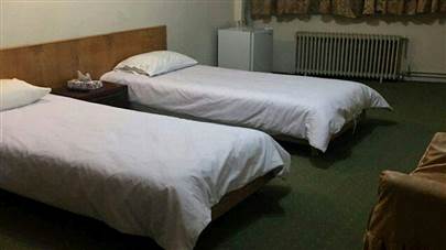 اتاق دو تخته دبل هتل رسالت کرمانشاه اتاق دو تخته دبل هتل رسالت کرمانشاه